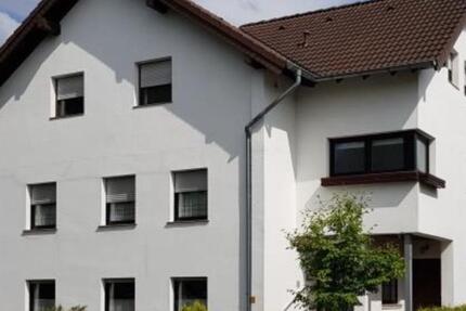 Großzügiges, energieeffizientes Haus mit zwei Wohneinheiten