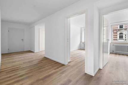 Wohnung zum Mieten in Düsseldorf-Bilk 1.990 € 99 m²