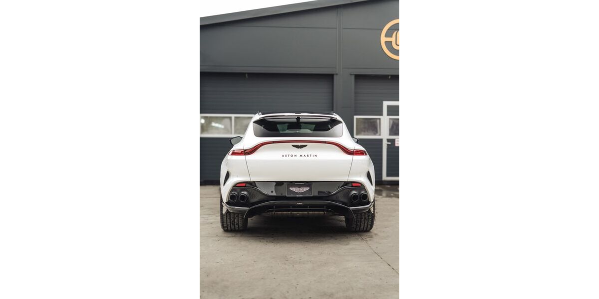Aston Martin DBX 12.500 km 143.900 &euro; Velbert 42553