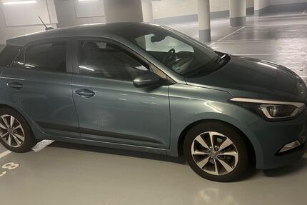 Hyundai i20 115.000 km 9.300 € Düsseldorf 40547