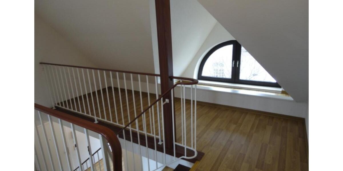 Traumhafte 5-Zimmer-Wohnung, mit großem Balkon, in Krefeld-Hüls 5 zimmer