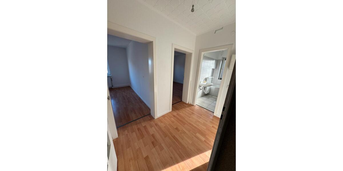 Etagenwohnung Wuppertal Gemarkung Barmen - 5 Zimmer, 62 m&sup2;, 550&euro; | Angebot:25409335