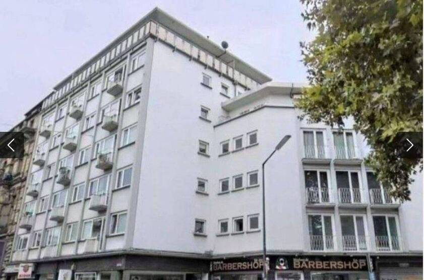 *Barbarossaplatz* Bezugsfreie 5-Zi-Whg., 118m², 2.OG, Aufzug, 2 Bäder, Sauna, provisionsfrei