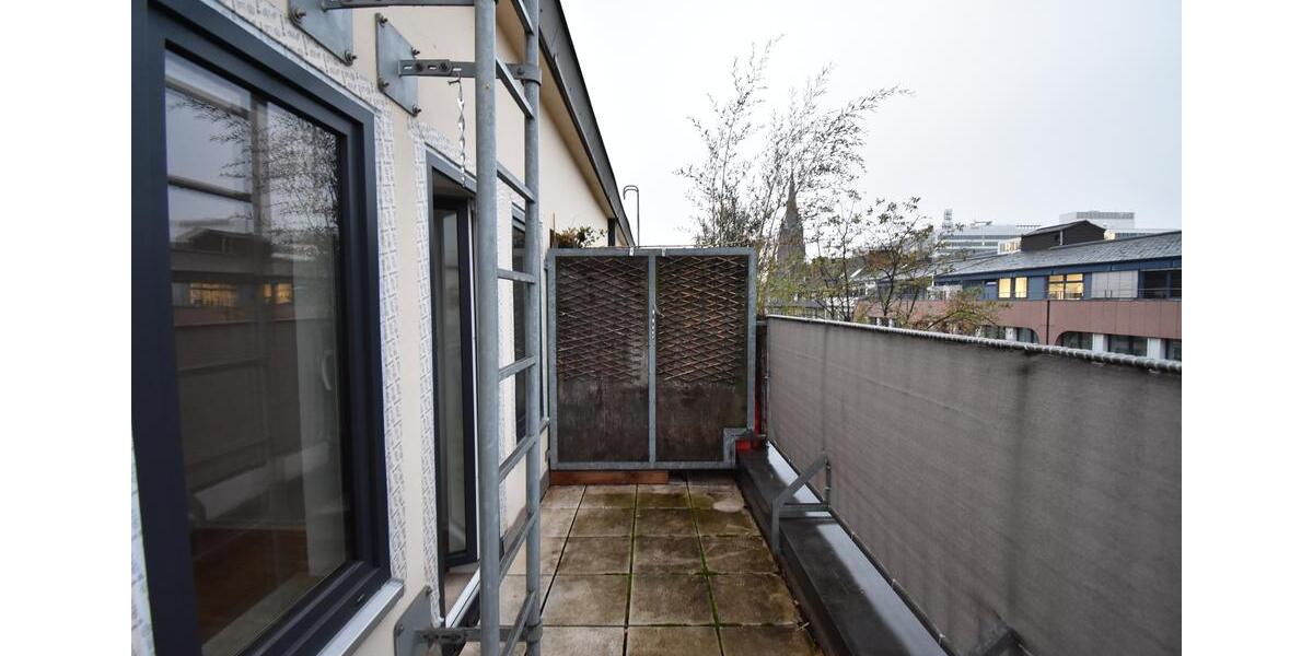 Spitzen Lage! Bezugsfreie 2-Zimmer-Whg mit zwei Balkonen 2 zimmer