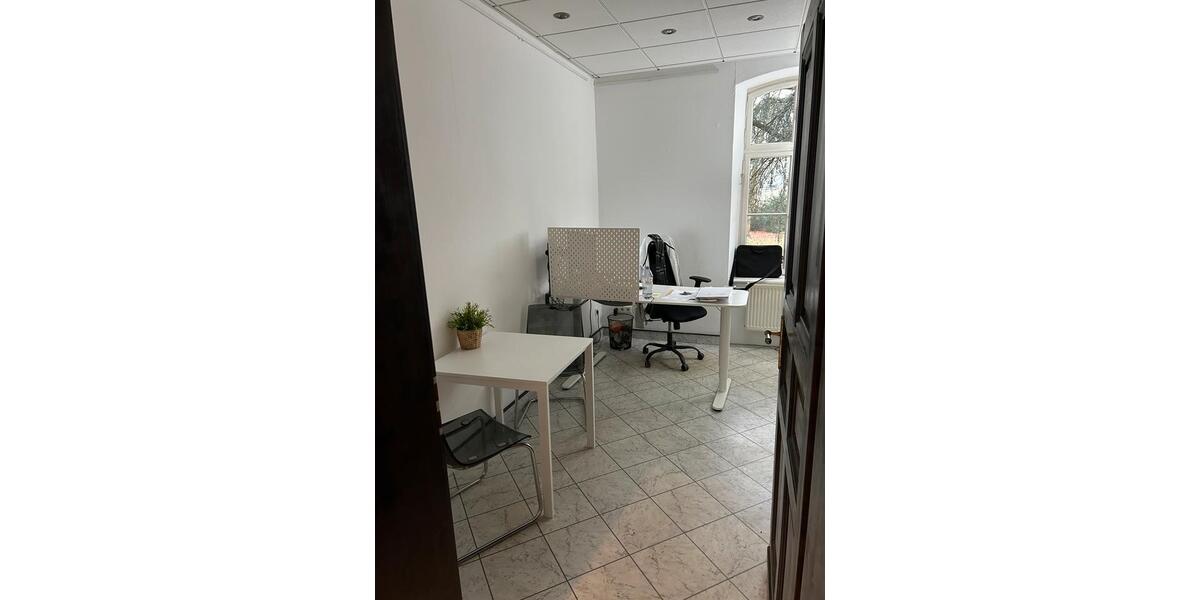 Nachmieter für Büro in Hilden zimmer