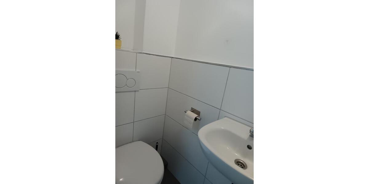 Dachgeschoßwohnung Mönchengladbach - 1 Zimmer, 20 m&sup2;, 450&euro; | Angebot:25649491