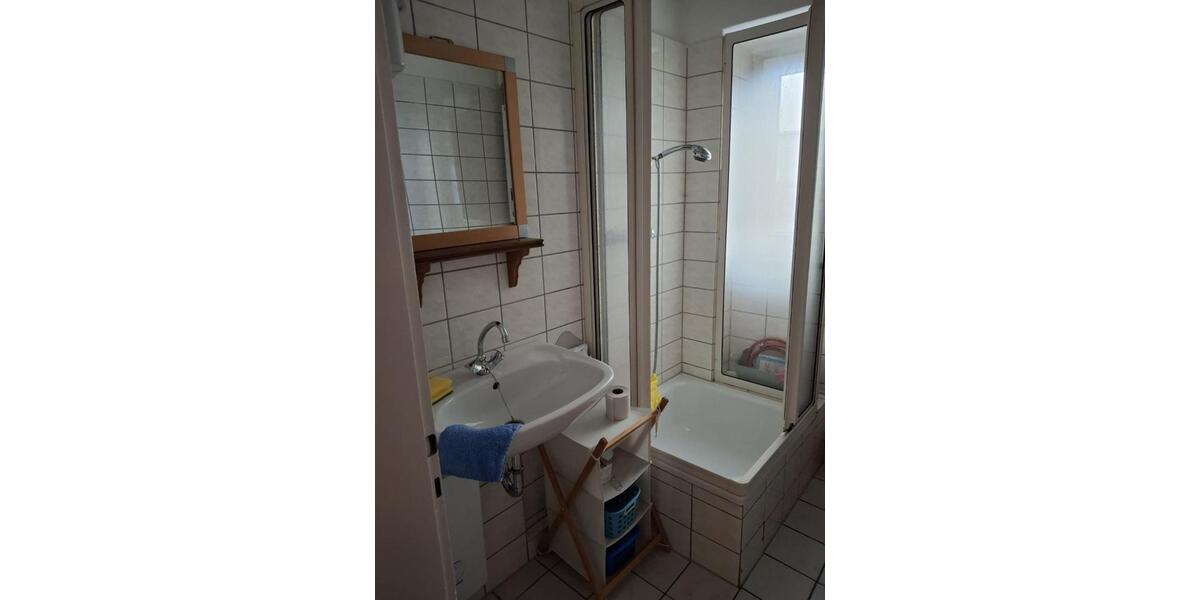 Etagenwohnung Remscheid - 1 Zimmer, 40 m&sup2;, 260&euro; | Angebot:25367716