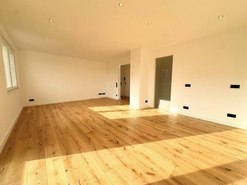 Neubauqualität: komplett revitalisierte 2,5-Zimmerwohnung im Herzen von Düsseldorf-Derendorf