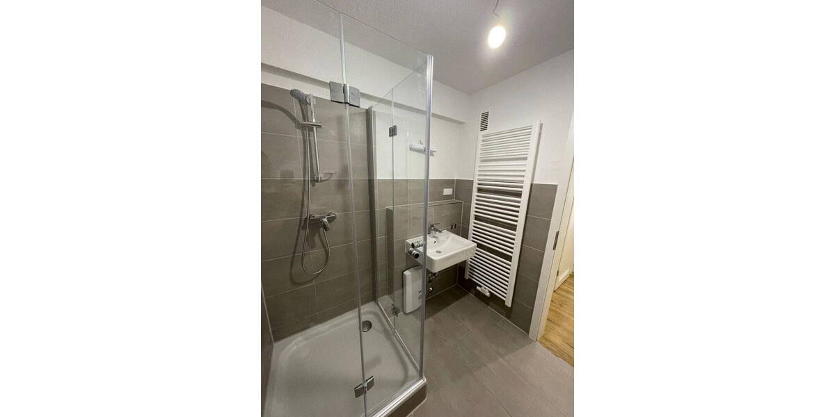 Etagenwohnung Mülheim Broich - 3 Zimmer, 76 m&sup2;, 460&euro; | Angebot:26527773