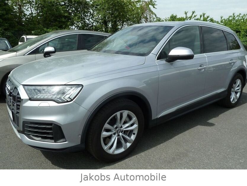 Q7
