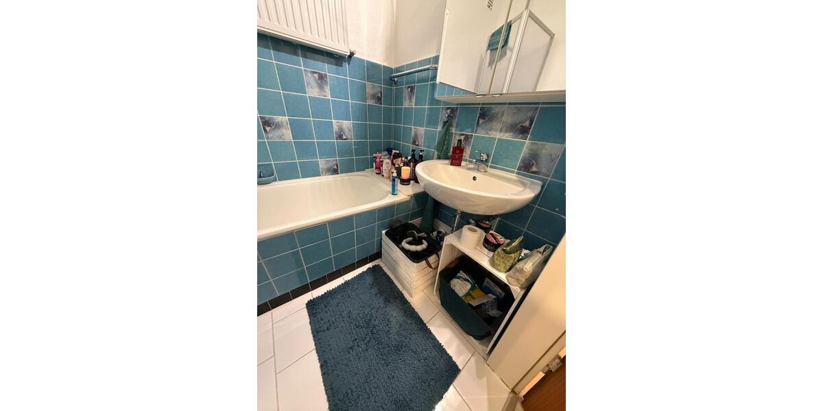 Dachgeschoßwohnung Neuss Augustinusviertel - 2.5 Zimmer, 65 m&sup2;, 850&euro; | Angebot:25635948