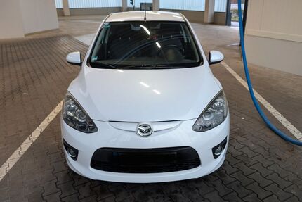 Mazda 2 148.000 km 2.499 &euro; Düsseldorf 40627