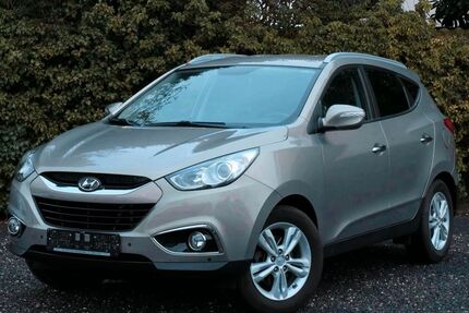 Hyundai ix35 90.000 km 9.999 &euro; Mönchengladbach 41063