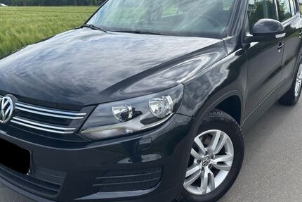 VW Tiguan 171.000 km 7.999 &euro; Willich 47877