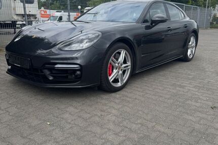 Porsche Panamera 72.754 km 74.400 € Neuss-Norf 41469