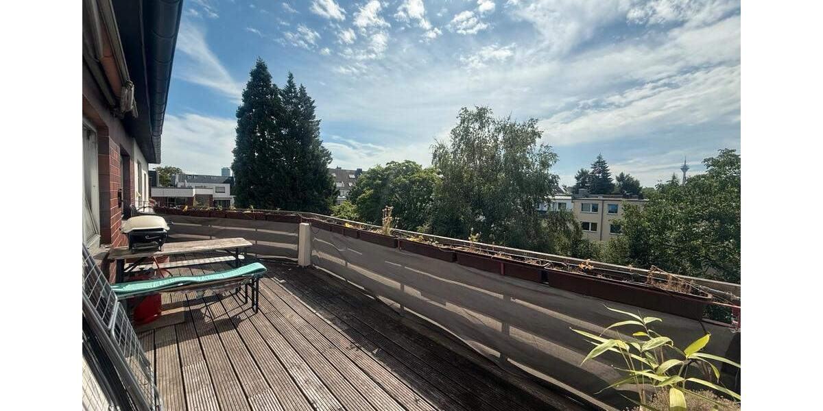 Einfamilienhaus Düsseldorf Niederkassel - 3.5 Zimmer, 113 m&sup2;, 2.999&euro; | Angebot:24638005