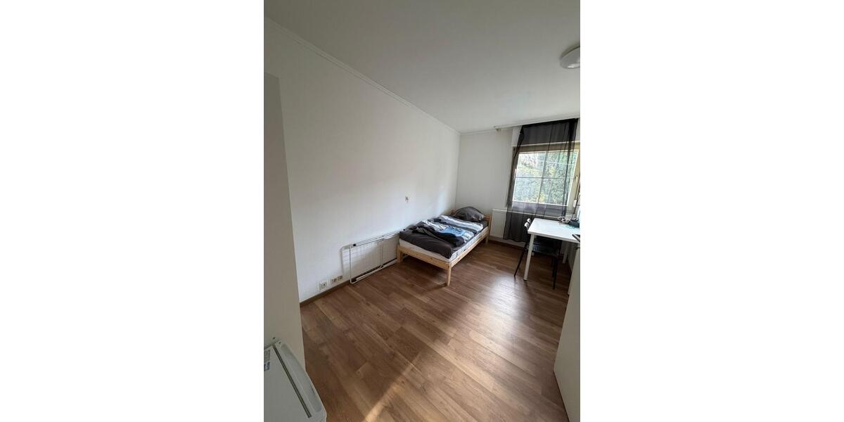 Erdgeschoßwohnung Leverkusen Bergisch Neukirchen - 5 Zimmer, 100 m&sup2;, 1.900&euro; | Angebot:25616673