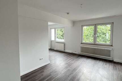 Wohnung zum Kaufen in Düsseldorf 359.000 € 121.23 m²
