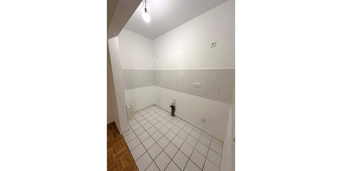 Schönes Apartment mit Terrasse, Garten und Tiefgaragenstellplatz in bester zentrumsnaher Lage 1 zimmer