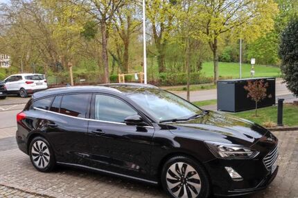 Ford Focus 61.552 km 14.890 &euro; Bedburg 50181