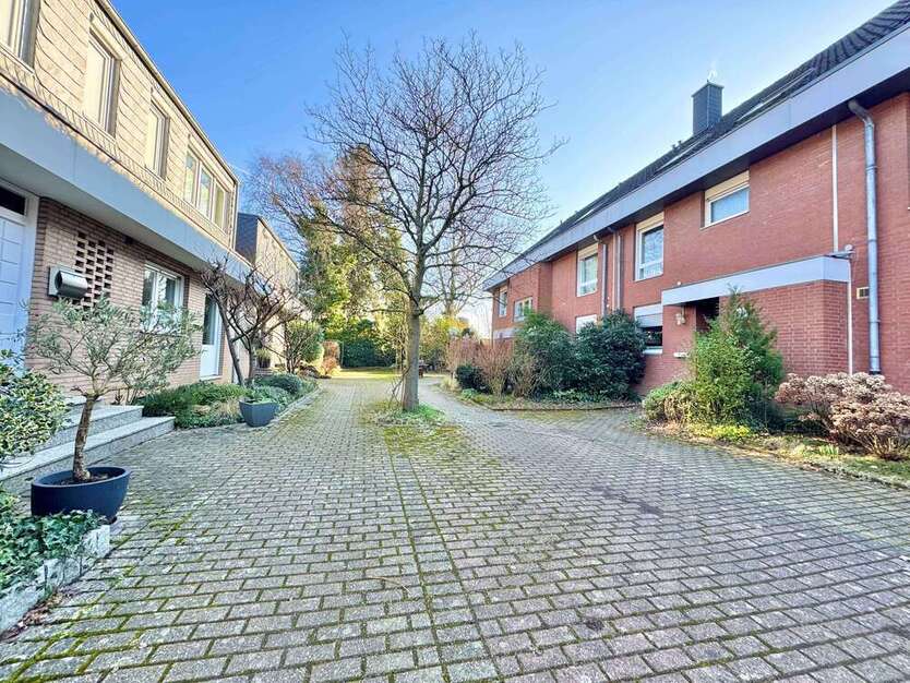 Haus zum Kaufen in Düsseldorf 629.000 € 147 m²
