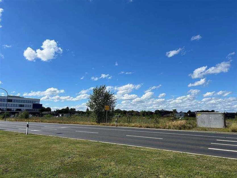 Grundstück in Mönchengladbach 1.200.000 € 28271 m²