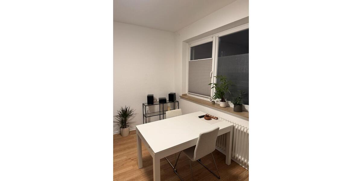 Ein Zimmer (15m2) in 2er-WG in Oberbilk 3 zimmer