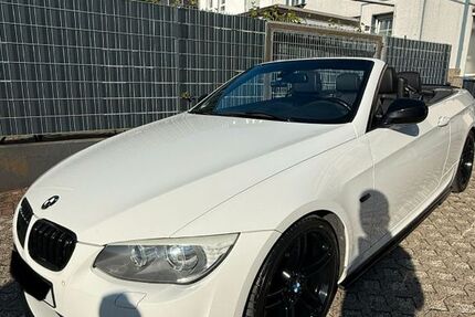 BMW 330 135.000 km 21.999 &euro; Solingen 42653