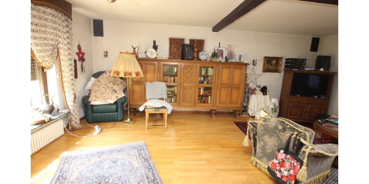 Mit 3D-Rundgang: Ihr neues Zuhause in Reusrath - Einfamilienhaus mit Potenzial und großem Grundstück - Einfamilienhaus Langenfeld | Angebot:27120028