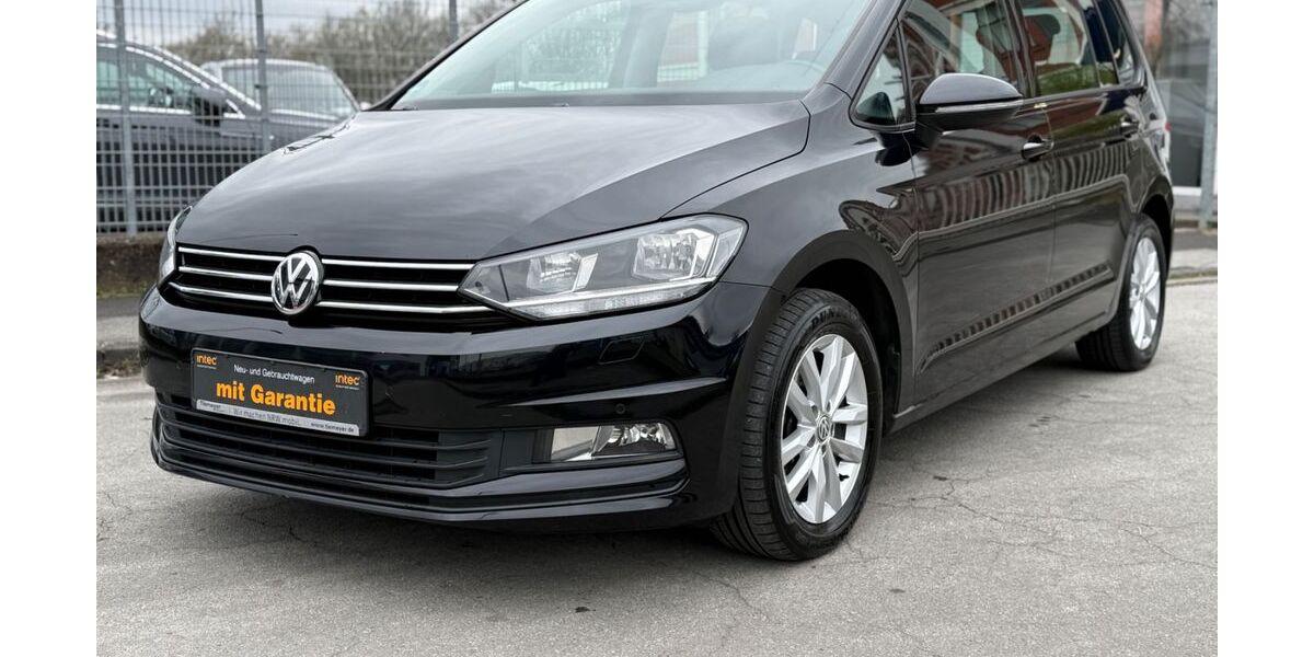 VW Touran 139.000 km 12.500 &euro; Hilden 40721