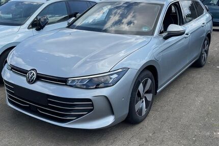 VW Passat 19.500 km 39.450 &euro; Langenfeld 40764