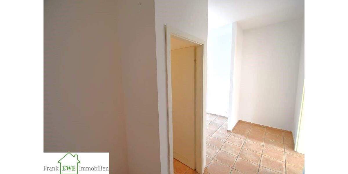 Etagenwohnung Düsseldorf / Eller Eller - 3 Zimmer, 82 m&sup2;, 264.000&euro; | Angebot:25166970