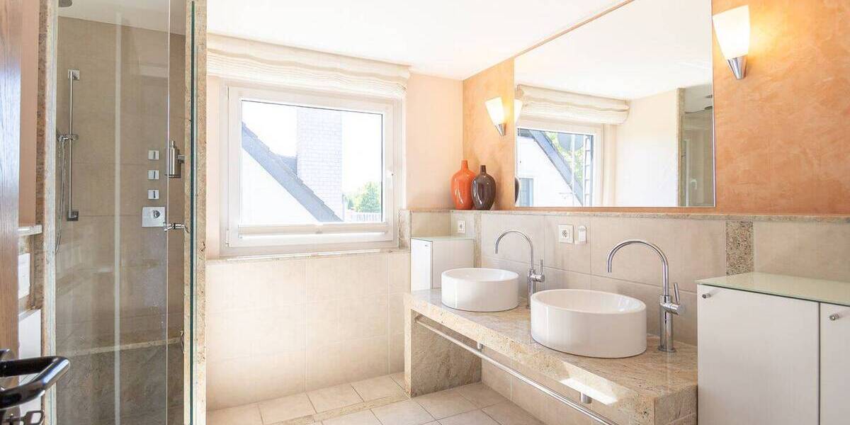 Einfamilienhaus Willich Schiefbahn - 6 Zimmer, 199 m&sup2;, 699.000&euro; | Angebot:26841562