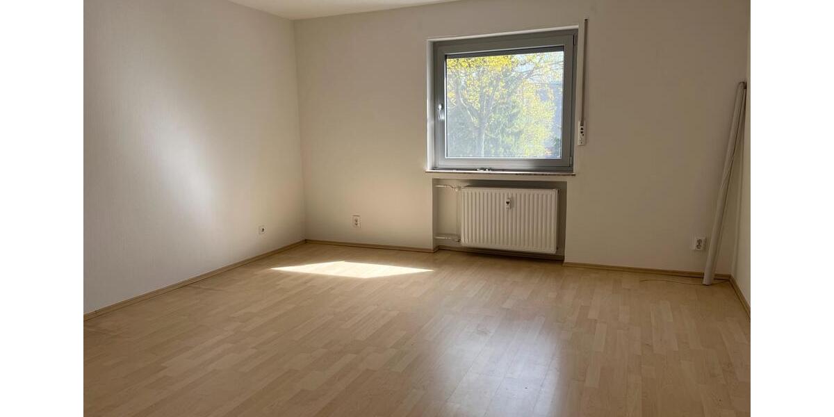 Etagenwohnung Krefeld Fischeln - 4 Zimmer, 120 m&sup2;, 1.260&euro; | Angebot:26395053