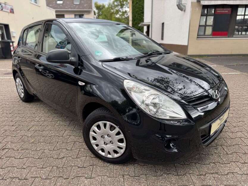 i20
