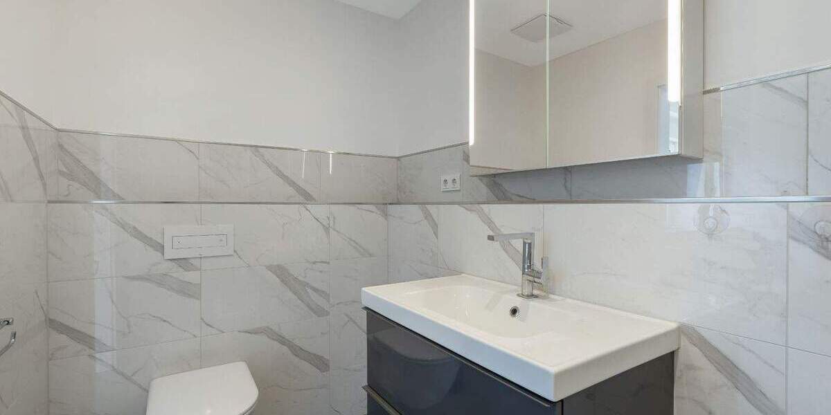 Einfamilienhaus Düsseldorf Lörick - 9 Zimmer, 178 m&sup2;, 1.200.000&euro; | Angebot:23950738