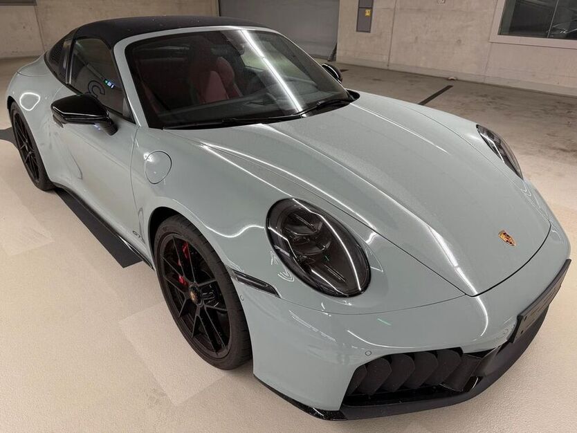 992