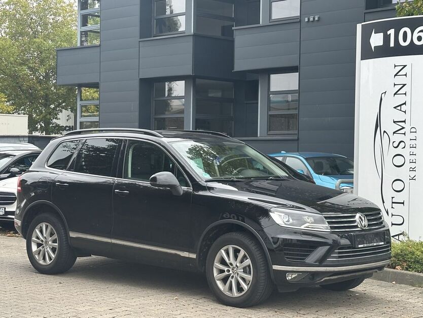 VW Touareg 165.035 km 16.950 € Krefeld 47805