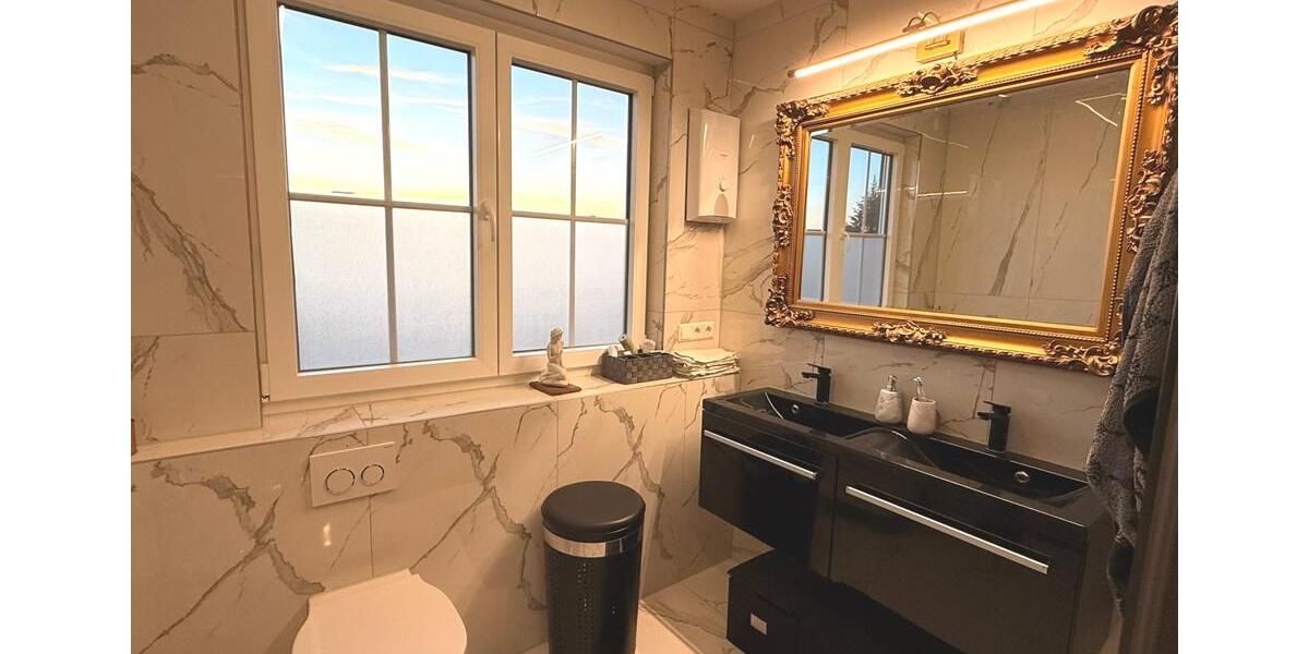 Exklusive, vollmöblierte Penthouse-Wohnung mit luxuriöser Ausstattung nahe Düsseldorf 3.5 zimmer