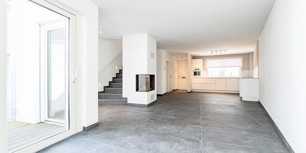 Mehrfamilienhaus, Wohnhaus Hilden - 3 Zimmer, 122 m&sup2;, 2.340&euro; | Angebot:25689219