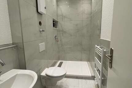 Haus Düsseldorf Oberbilk - 22 Zimmer, 645 m&sup2;, 3.900.000&euro; | Angebot:25830129