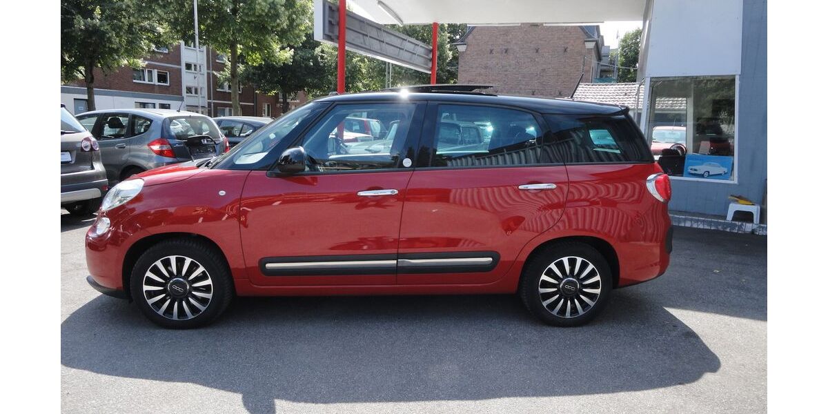 Fiat 500L 158.000 km 8.399 &euro; Neuss 41462
