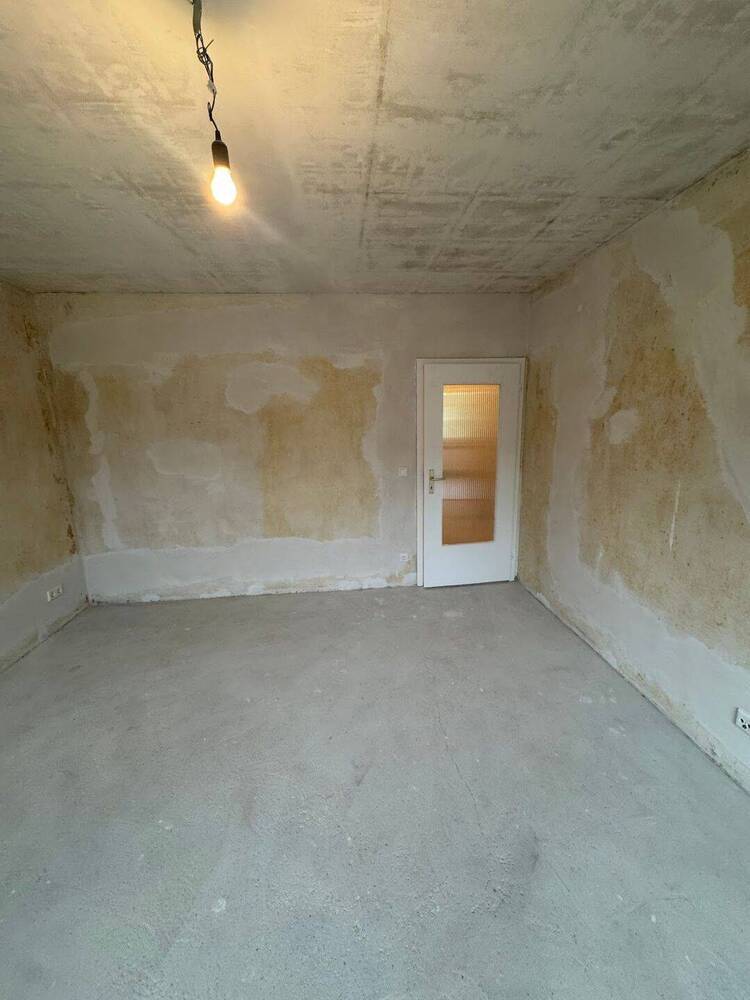 Sehr schöne sanierte 2 Zimmer Wohnung in Oberhausen zu vermieten