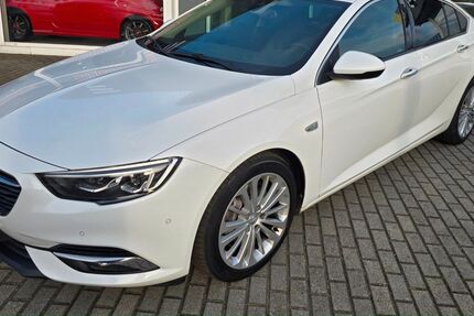 Opel Insignia 80.496 km 17.990 &euro; Moers 47443