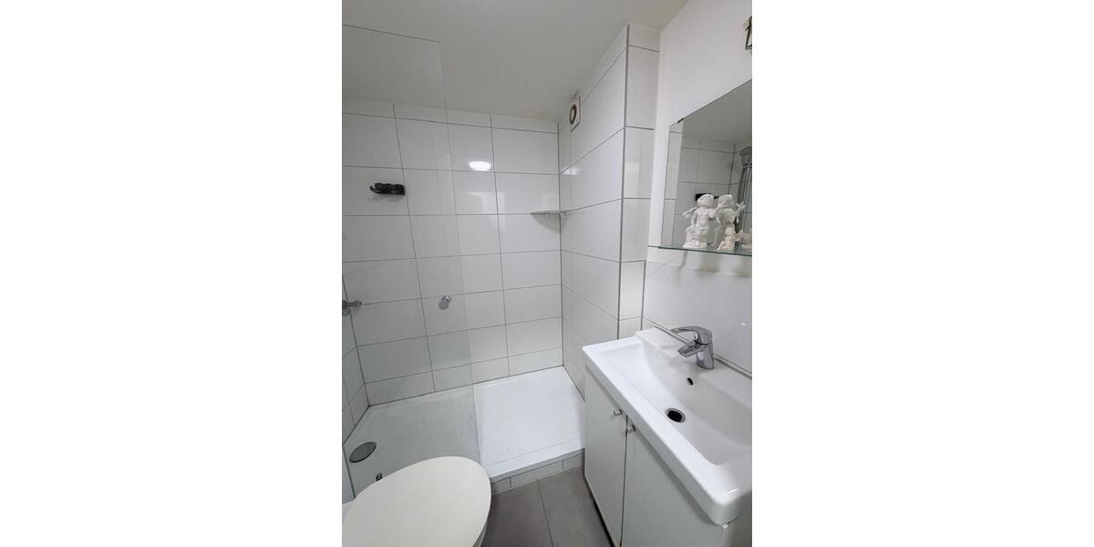Etagenwohnung Neuss Allerheiligen - 1 Zimmer, 30 m&sup2;, 600&euro; | Angebot:26108056