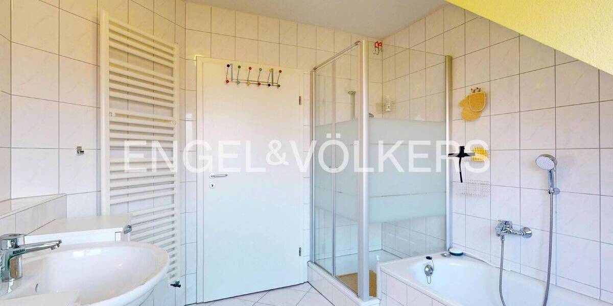Etagenwohnung Moers Schwafheim - 2 Zimmer, 63 m&sup2;, 225.000&euro; | Angebot:26545534