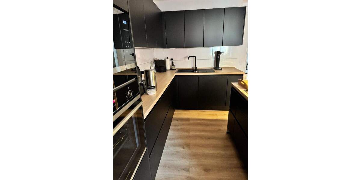 Moderne 3-Zimmerwohnung mit Balkon und zwei Tiefgaragenplätzen in der Moerser City 3 zimmer