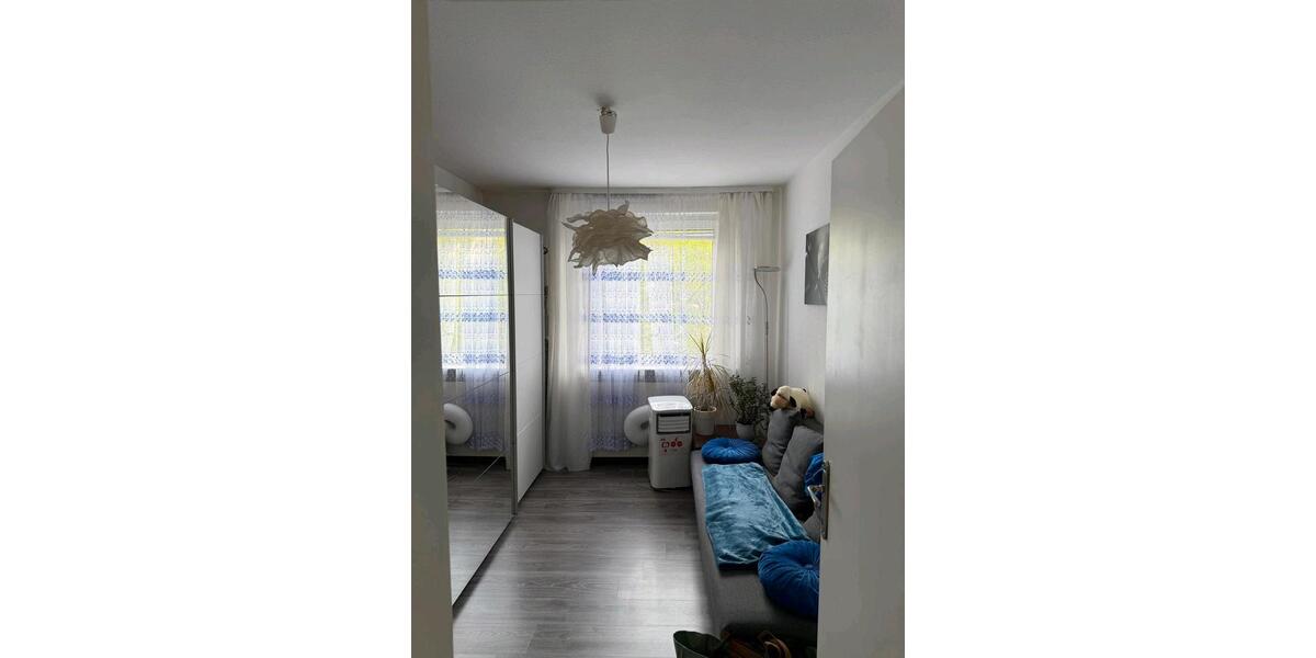 Etagenwohnung Duisburg Essenberg - 3 Zimmer, 76 m&sup2;, 170.000&euro; | Angebot:27446987