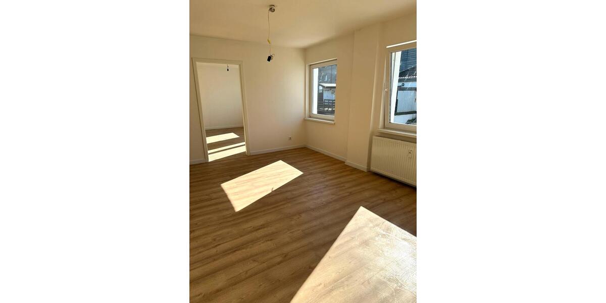 Maisonettenwohnung Krefeld Fischeln - 3 Zimmer, 100 m&sup2;, 1.000&euro; | Angebot:25782666
