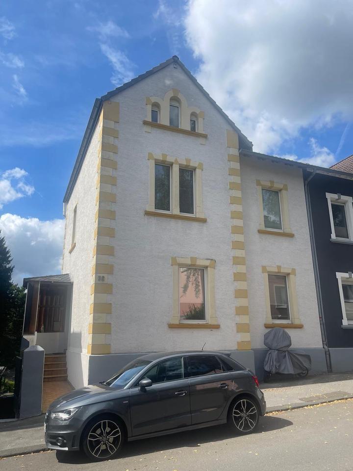 Solingen Burg: Reiheneckhaus + Garten in ruhiger, zentraler Lage